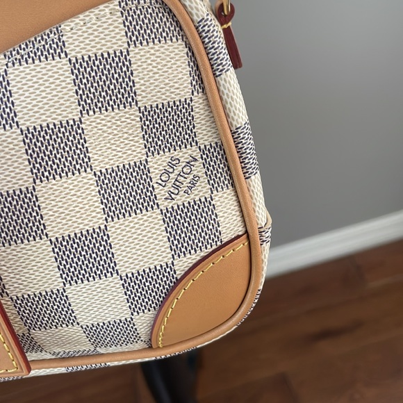 AUTHENTIC LOUIS VUITTON BAG - Picture 15 of 16